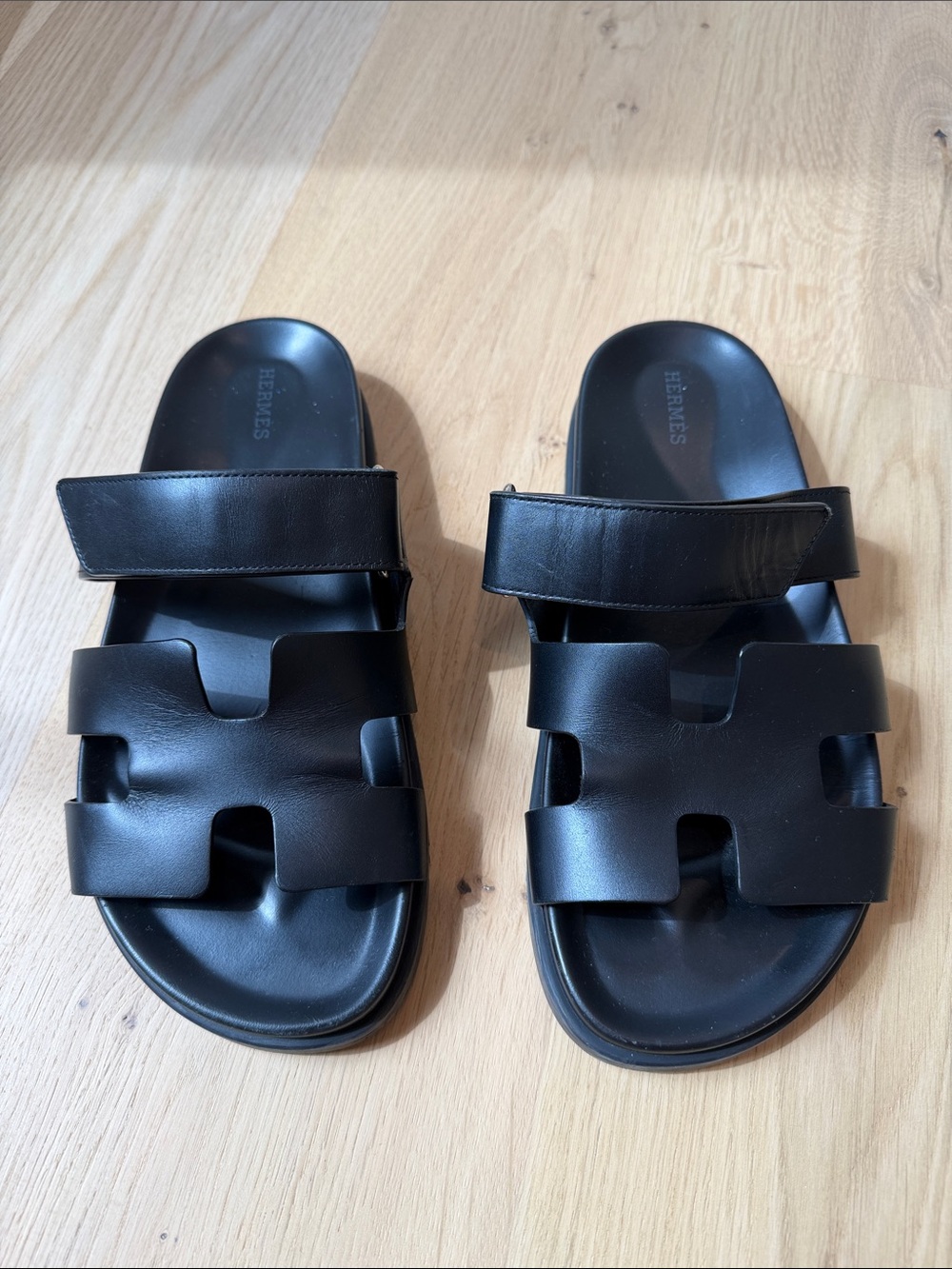 Hermes Black Leather chypre H‑Cut Slide Sandals